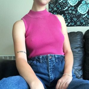 🌸VINTAGE: ‘CLIO’ TURTLE NECK SLEEVELESS SWEATER🌸